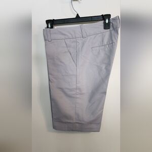 Banana Republic size 6 Martin fit Bermuda cuffed shorts. Lite gray